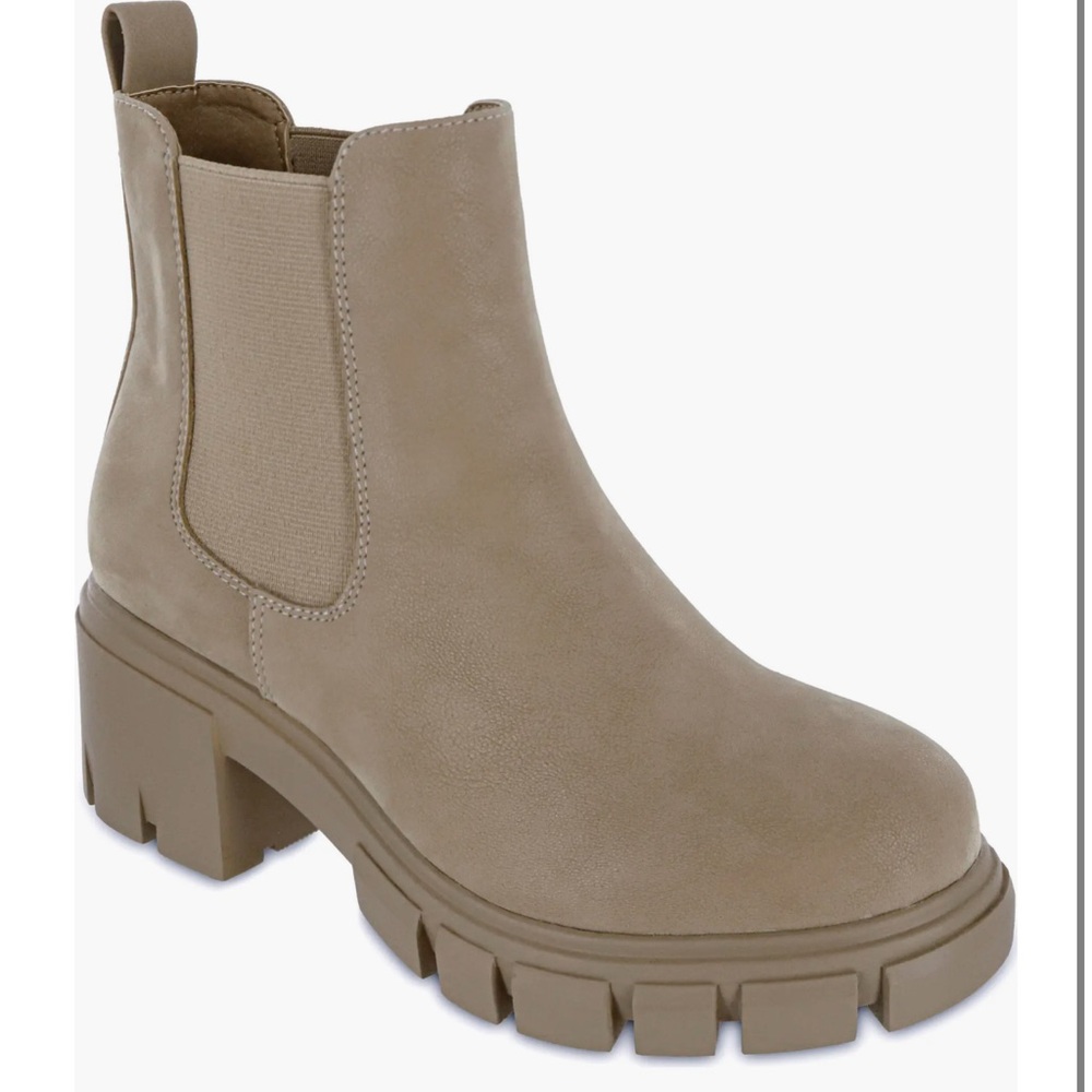MIA Chunky Tan Heeled Boots